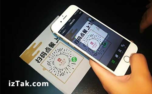 小区垃圾分类难题怎么破？微信小程序让你轻松学会正确扔垃圾